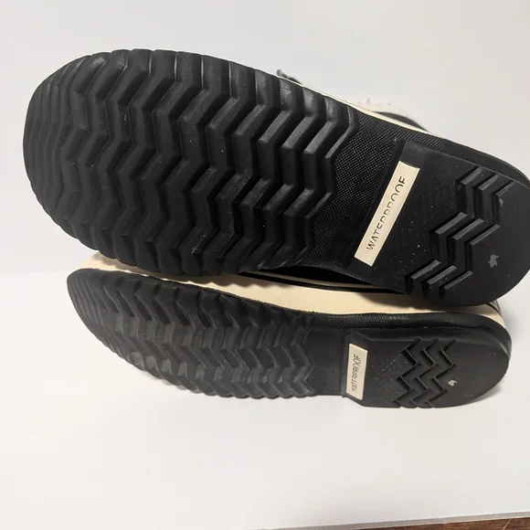 Sorel Winter Carnival boots - Women's Size 7 - Picture 4 of 4